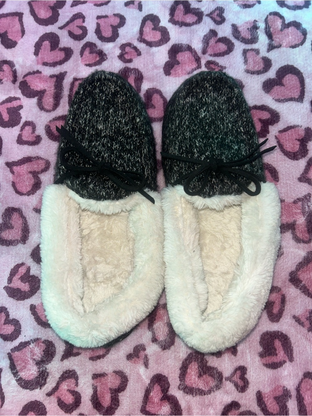 Sonoma Black Marled Knit Moccasin Slippers with Cream Faux-Fur Lining